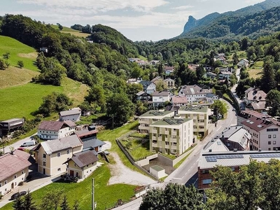 Zentrale 2-Zi.-Wohnung mit Aufzug und Tiefgarage