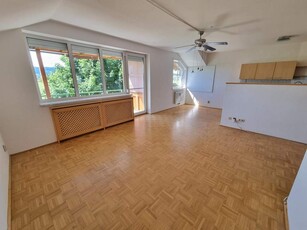 Großzügige 4 Zimmer-Dachgeschoß-Wohnung mit Balkon und Garage OÖ!