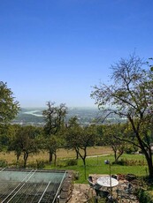 Traumhaftes Grundstück mit Altbestand & einer sensationellen Aussicht auf Linz und darüber hinaus!