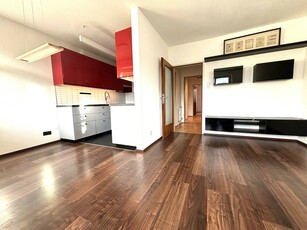 Perfekte 3-Zimmer-Wohnung in Innsbruck: Zentrale Lage, gemütliche Terrasse und ideal für Stadtliebhaber!