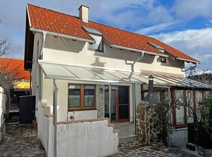 Tolles Einfamilienhaus zur Miete: Carport, Pool, Terrasse, Wintergarten, Vollkeller