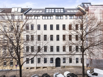 Stilvolle DG-Wohnung mit Balkon