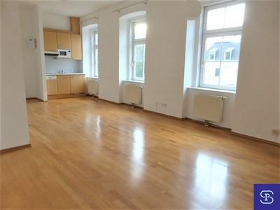 Provisionsfrei: Renovierter 35m² Altbau mit Einbauküche und Lift - 1130 Wien