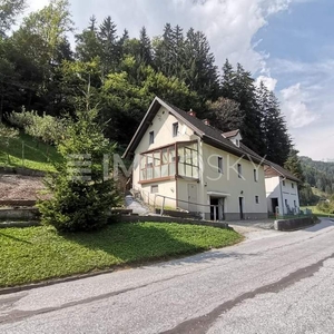 Bauernhaus in ruhige Lage am Waldrand