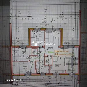 Exklusive Dachgeschosswohnung- 12km vor Wien!