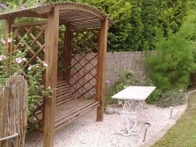 Traumhafte, neuwertige 2 Zimmer Garten-Wohnung in absoluter Ruhelage!