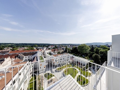 DACHGESCHOSS MIT AUSBLICK - 360° Rundgang