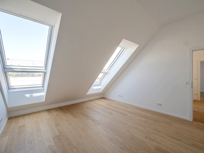 ++NEU++ 3-Zimmer Dachgeschosswohnung mit riesiger Dachterrasse, ehemaliges Fuhrwerkerhaus- nun moderne Wohnhausanlage in Bestlage des 13. Bezirks!