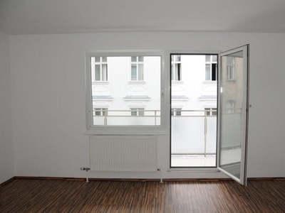 PREISREDUKTION! Charmante Wohnung mit Balkon Ideal für Singles und Studenten!