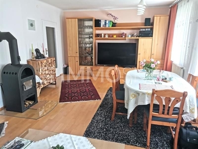 3-Zimmer-Familienwohnung mit sonniger Loggia und guter Infrastruktur