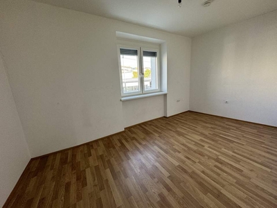 geräumige und unbefristete 3-Zimmer-Wohnung