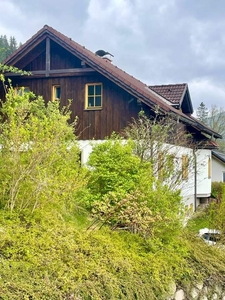 WUNDERSCHÖNES EINFAMILIENHAUS IN SONNIGER BESTLAGE