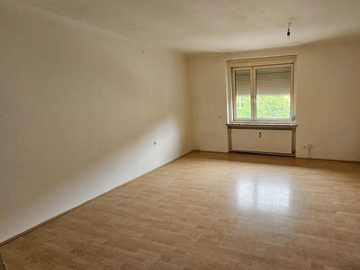 geräumige und unbefristete 2-Zimmer-Wohnung