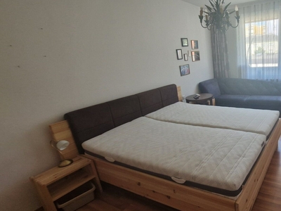 Von der Sonne verwöhnte 2 Zimmer Wohnung in bester Lage!