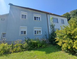 Einfamilienhaus in Sackgasse mit Garten und Garage in Amstetten