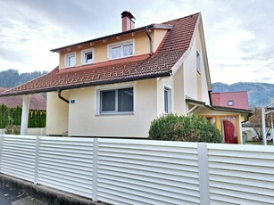 KOMPLETT RENOVIERTES EINFAMILIENHAUS IN TÜRNITZ