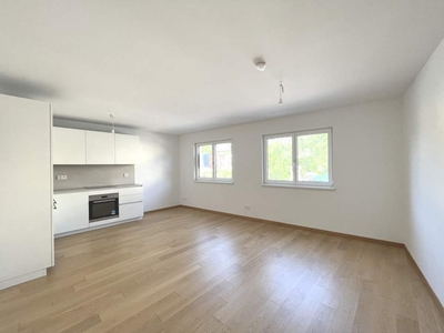 2 Zimmer mit Balkon in zentraler Lage