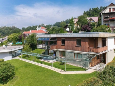 „Architektenseeblickvilla“ mit separatem Appartement in Krumpendorf am Wörthersee