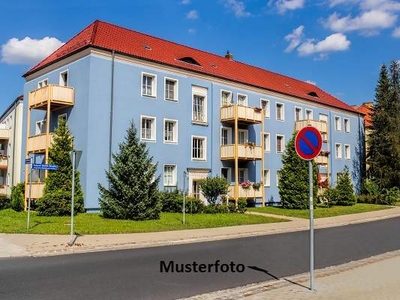 Einfamilienhaus mit Doppelgarage