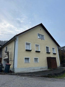 Einsiedlerhaus mit Ausbaumöglichkeiten nahe der Donau