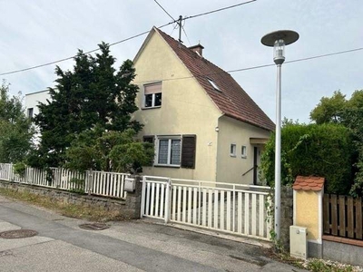 Einzelhaus mit Keller in Toplage - Gehdistanz zu Straßenbahn und Pluscity FILMDREHORT:- WINTERGARTEN