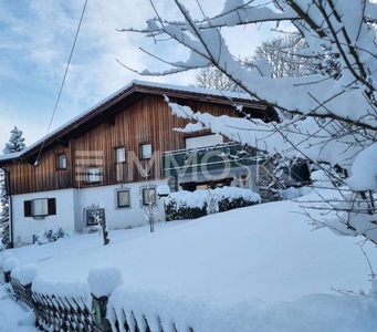 Einzigartiges Mehrfamilienhaus mit großem Potenzial!