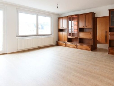 Exklusive 4-Zimmer Wohnung mit 2 Terrassen, Vinylboden und Einbauküche in 1A Lage in Floridsdorf