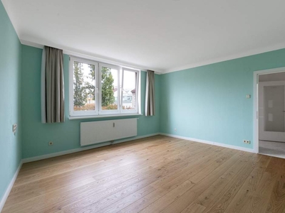 PREISWERTE FAMILIENWOHNUNG oder PRAXIS/BÜRO II 3 ZIMMER + SEPARATE KÜCHE II 3. STOCK MIT LIFT II NÄHE WALDMÜLLERPARK II SOFORT BEZIEHBAR