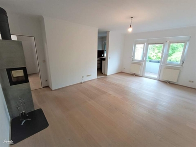 70m² große 3 Zimmerwohnung mit Balkon und Parkplatz (generalsaniert), mit Wohlfühlcharakter!