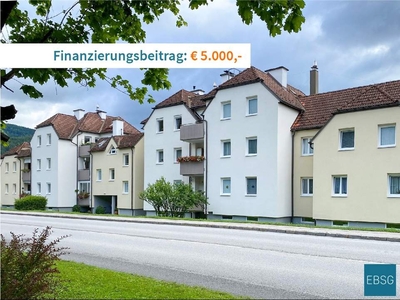 Geräumige Wohnung im 1. OG mit Loggia