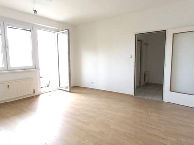 Gesucht - Gefunden! 2 Zimmer Wohnung mit Loggia