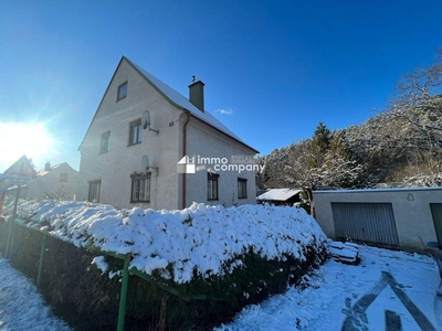 Großzügiges Einfamilienhaus mit viel Potenzial in Ternitz - Perfekt für handwerklich Begabte - nur 195.000,00 €!