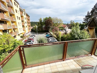 Mariatrost - Sanierungsbedürftige 3-Zimmerwohnung mit Balkon und Parkplatz!