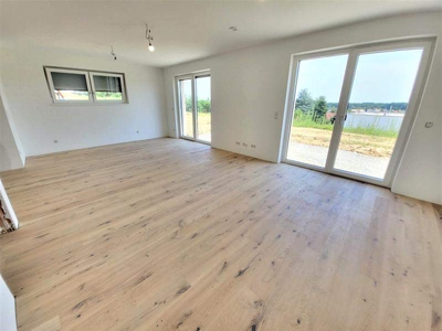 Moderne Mietwohnung (124m²) mit Terrasse, Garten und Weitblick in Fürstenfeld! Provisionsfrei!