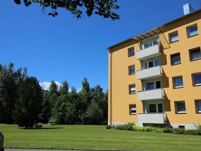 Neu sanierte 2 Raumwohnung mit Balkon!