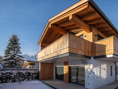 Neubau Chalet in sonniger Ruhelage mit Kaiser & Horn Blick