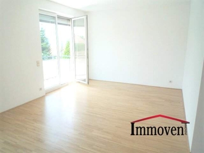 Sehr schöne 2-Zimmerwohnung mit Balkon und Garagenplatz in erhöhter Lage in Waltendorf!