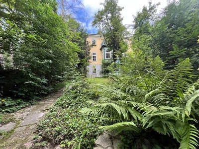 **Seltene Rarität mit idyllischem Garten - Exklusive Jahrhundertwendevilla in begehrter Bestlage**