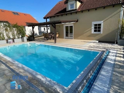 TOP ! Leobendorf - Exklusives großes Familienhaus in schöner Siedlungslage mit Pool