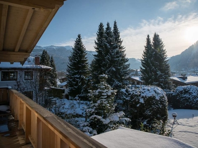 Traditionelle Dachgeschosswohnung im Landhausstil in Reith bei Kitzbühel