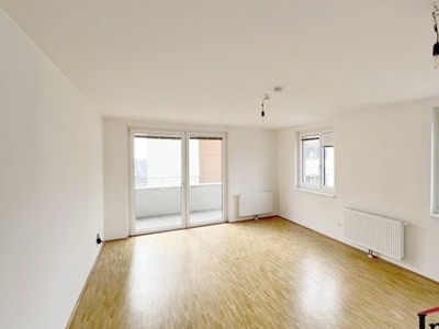 Geräumige 3-Zimmerwohnung mit Balkon!