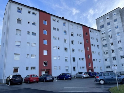 Günstige Dreizimmer-Wohnung mit Fernblick