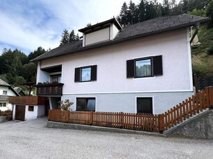 Einfamilienhaus mit großer Terrasse und Loggia in St. Gertraud