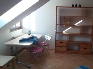 Sonnige 3 Zimmer Wohnung mit Küche nähe Zentrum