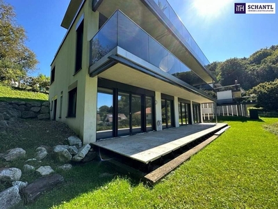 EXQUISITE HAUSETAGE! ERSTBEZUG + ERHÖHTE SONNEN- und AUSSICHTSLAGE + RUHEOASE + RIESIGE SÜD-WEST-TERRASSE + 2 TIEFGARAGENSTELLPLÄTZE + 360° VIDEO-RUNDGANG!