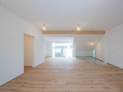 124 m² WOHNFLÄCHE – NEUBAU – SOFORT VERFÜGBAR! Luxuriöses Wohnen über zwei Etagen mit traumhafter Dachterrasse!