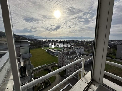 Einzigartiger Traum-Ausblick über einen Großteil vom Bodensee, von der obersten Etage, mit sensationeller Sonnenuntergangs-Stimmung und Panoramablick über das Vier-Länder-Eck Österreich-Deutschland-Schweiz-Liechtenstein!