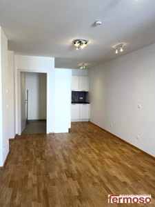 GARTENWOHNUNG am Kagraner Platz - gemütliche 2-Zimmer Wohnung mit Balkon und Garten zur Alleinnutzung