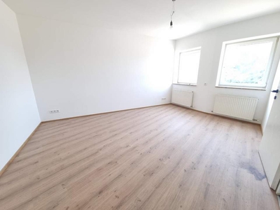 Helle 2 Zi.-Wohnung am Ortsrand