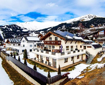 Pompöses Apartmenthaus mit zusätzlichem Baugrundstück am Sonnenplateau Serfaus–Fiss–Ladis!